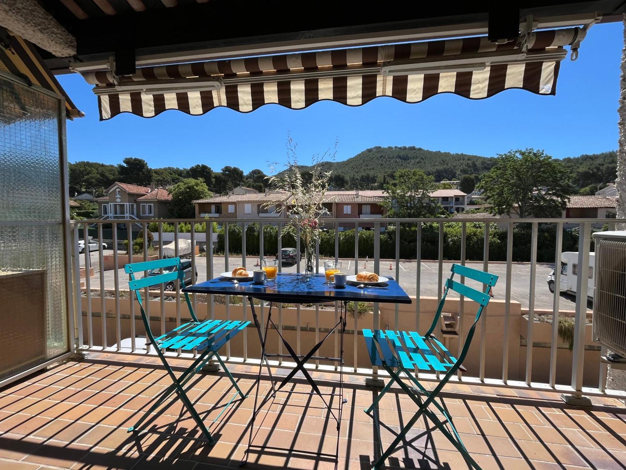 Studio Cosy En Bord De Mer Saint-Cyr-sur-Mer Exterior photo
